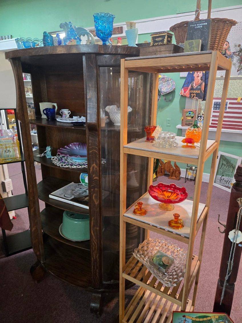 Antique collectibles at The Trinket Farmer